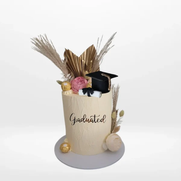 Elegant Graduation Cake from cake shop Birmingham – Celebrate success in style.