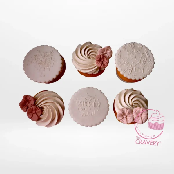 Cupcakes Graduation by The Cravery, handcrafted graduation cupcakes with delivery in Birmingham.