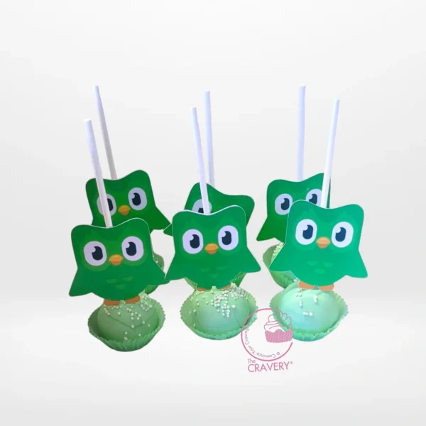 Owl themed cake and pop set featuring handcrafted owl decorations for birthday cakes in Birmingham UK.